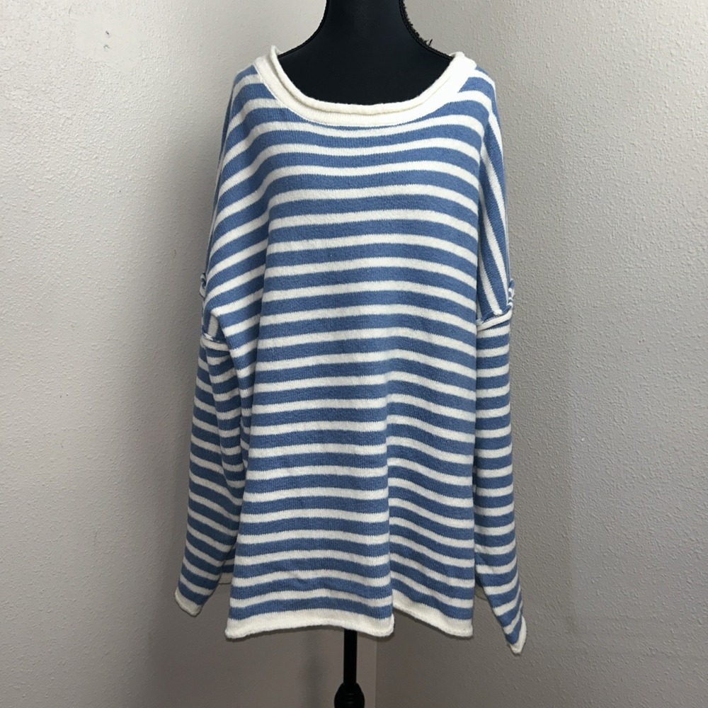 Davi And Dani Soft Oversized Sweater Women's 1X Blue White Stripped Long Sleeve